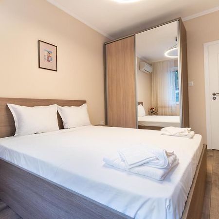 Heart Of The City 2-Bedroom Apartment プロヴディフ エクステリア 写真